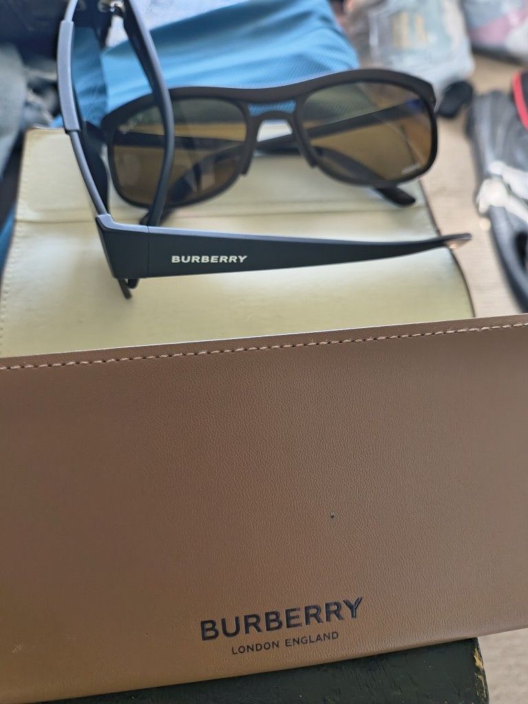 Sunglasses Ray-Ban And Burrberry