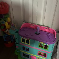 Kids Toys,, Gabbys Doll House And Party Bus With Accessories And A Minnie Car With Doll And Accessories