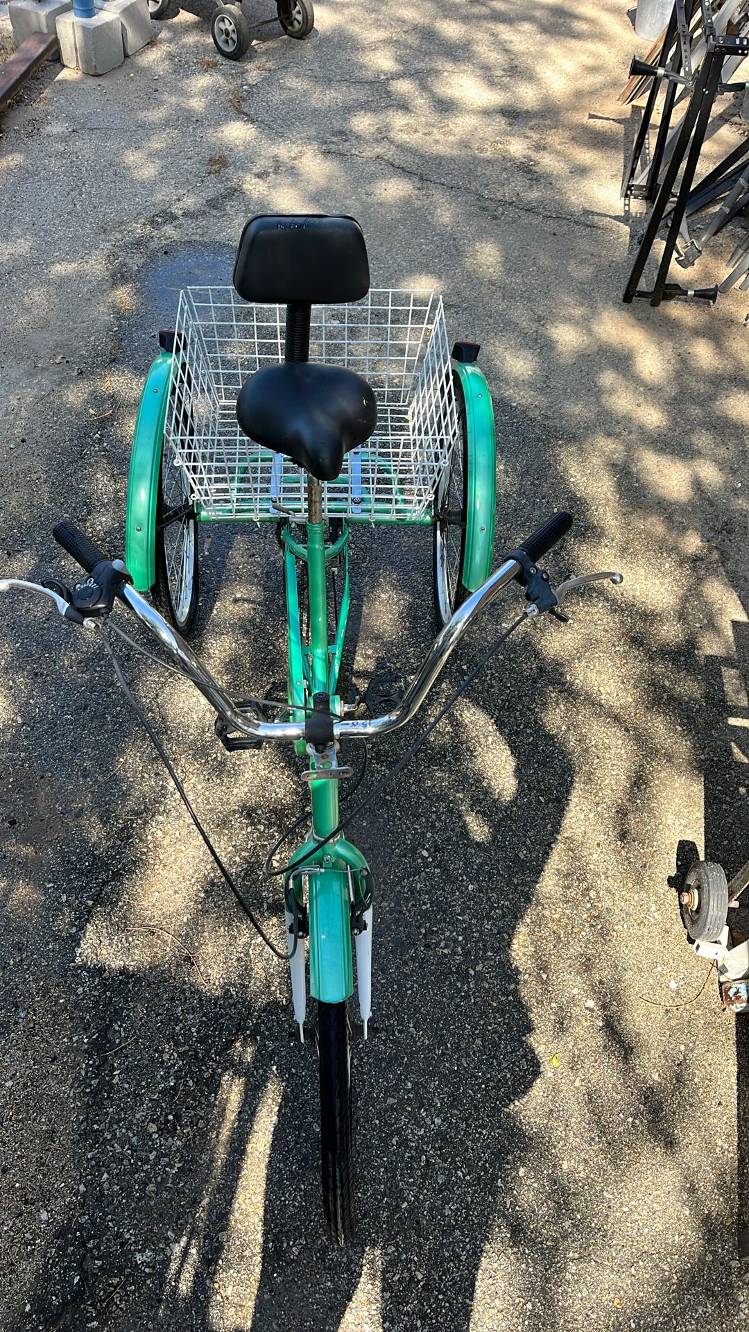 Triciclo En Buenas Condiciones Lista Para Pasear 