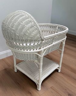 Pottery barn bassinet