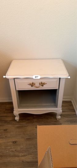 2 vintage wooden nightstands