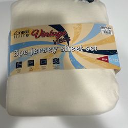 Brand New Twin Sheet Set 