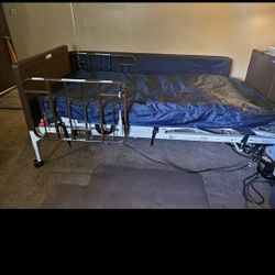🏥 Fully Electric Hospital Bed with Pressure Relief Mattress – Good Condition 
