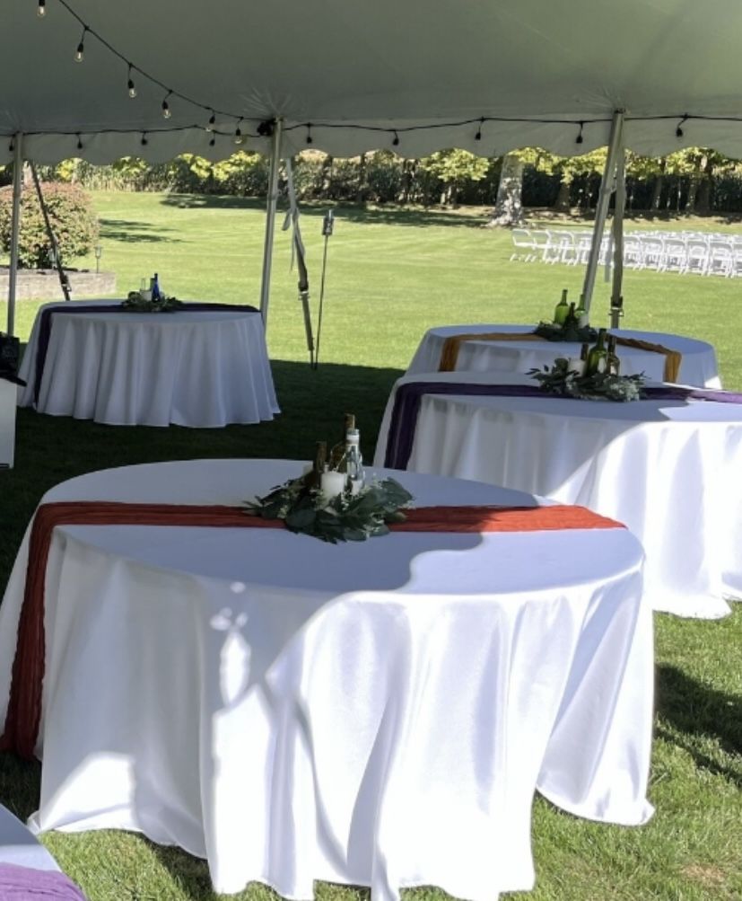 120” White Round Tablecloth for Sale in Brownsburg, IN OfferUp