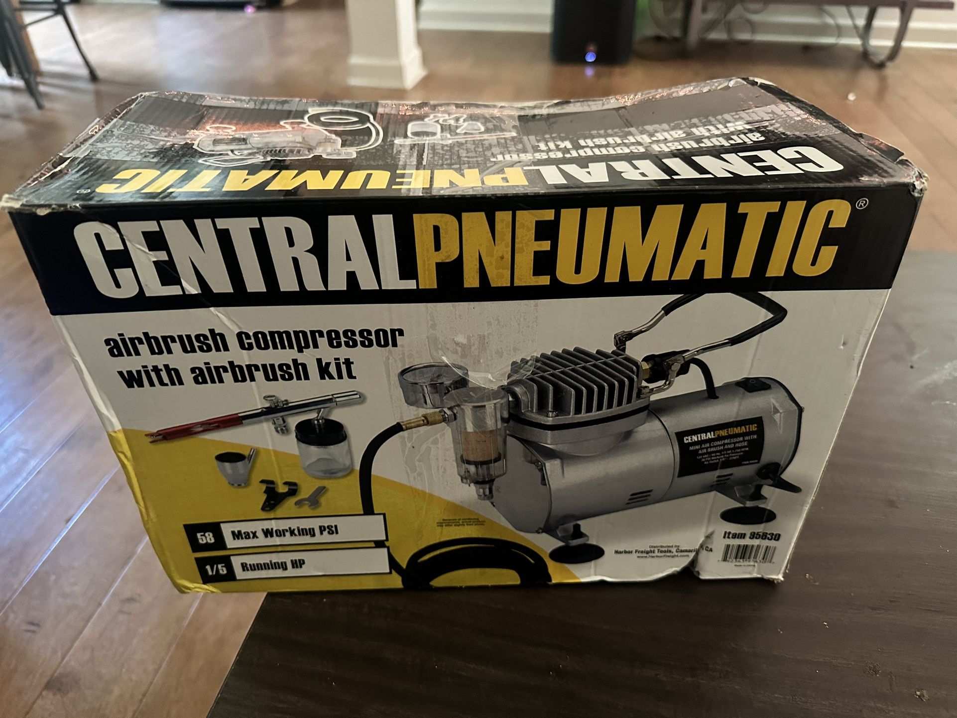 Central Pneumatic Airbrush compressor Kit