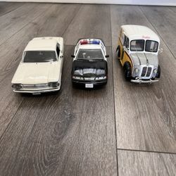 Diecast Cars 1/18 And 1/24 Missing Parts All 3 Cars For 15 Dollars 