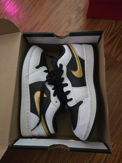 Nike Jordan low size 3.5 youth