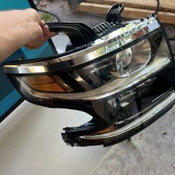 Headlights Tahoe O suburban 