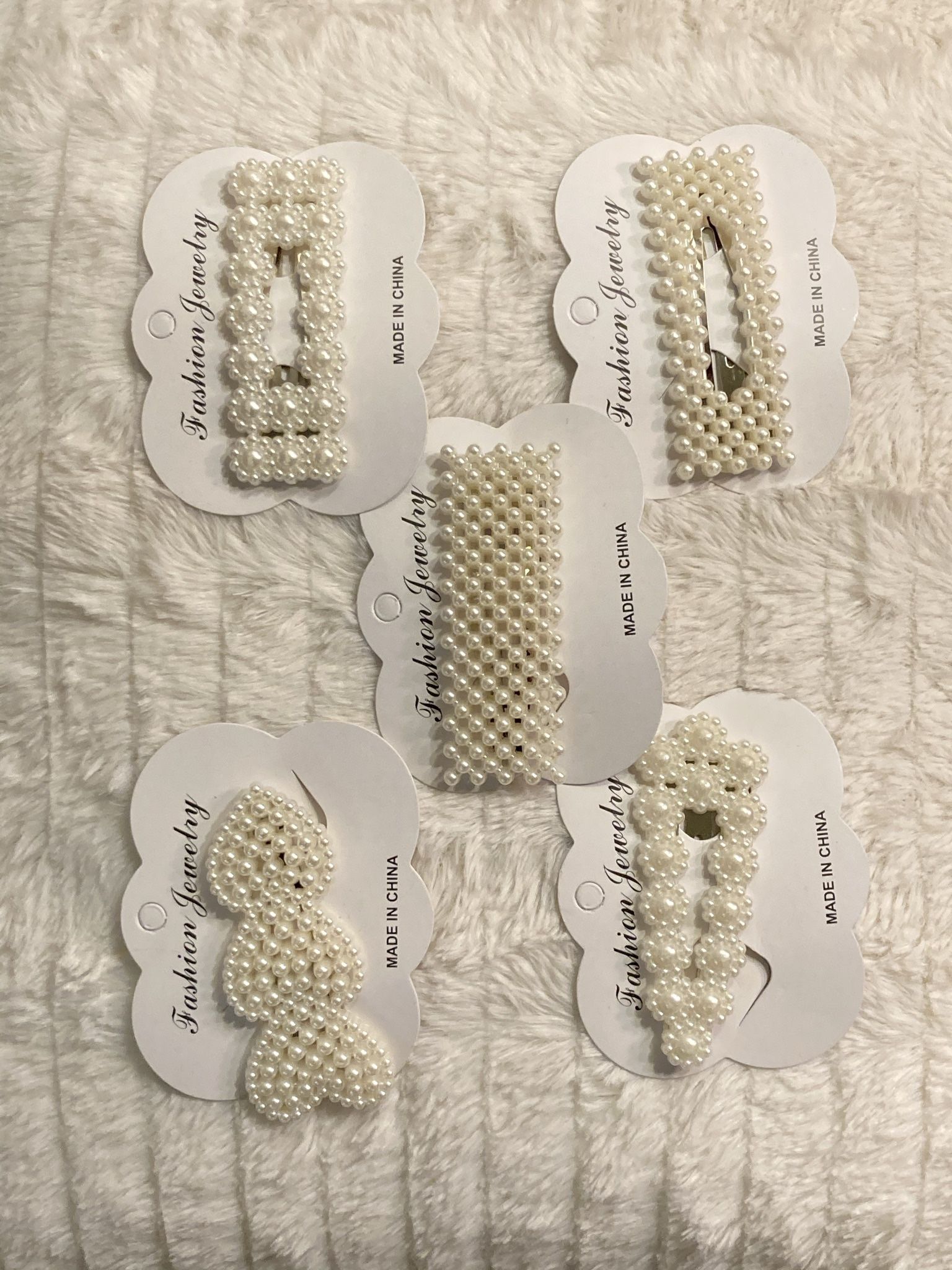 Hair Comb And Magnetic Wrist Bands Combo And Hair Clips