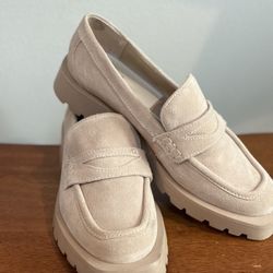 Dolce Vita Women's Suede Loafers Size 8 
