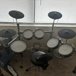Simmons Electric Drum Set 