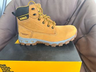 Dewalt boots 🥾 new