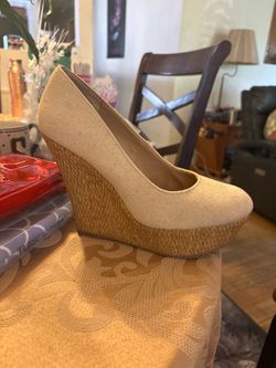 9 1/2 Wedges