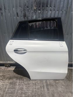 2016 2017 2018 2019 Mercedes-Benz GLE Coupe GLE43 GLE63 Right Passenger Side Rear Door Complete OEM
