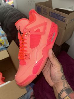 HOT PUNCH JORDAN 4