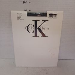 Calvin Klein CK Pantyhose Silken Sheer Control Top 20 Denier Style 669 Size 4