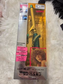 Bed Head TIGI Light Me Up 3/4" Curling Iron