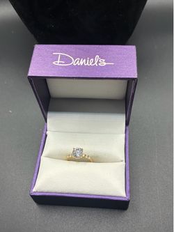 14k gold diamond ring