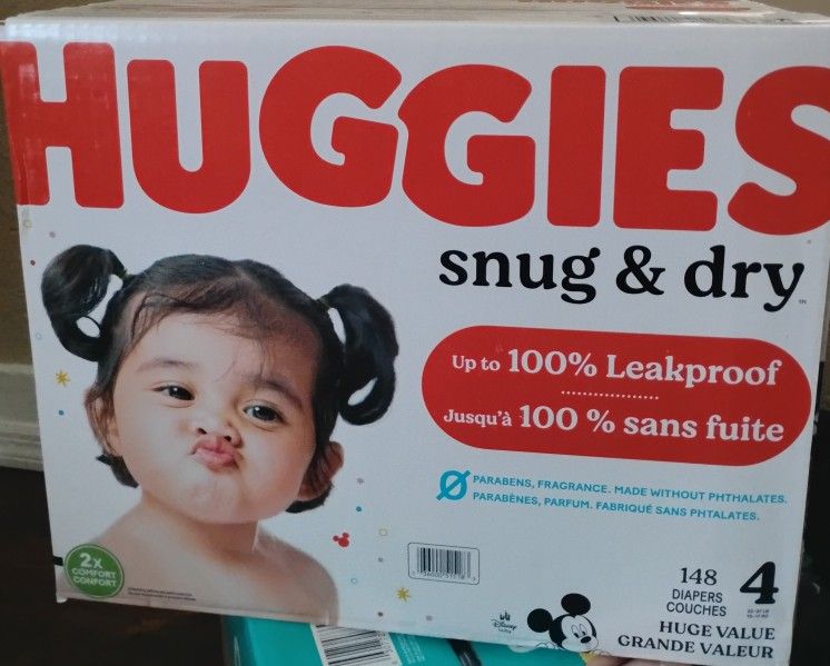 Huggies Size 4 Snug & Dry 148 Count Need Gone ASAP