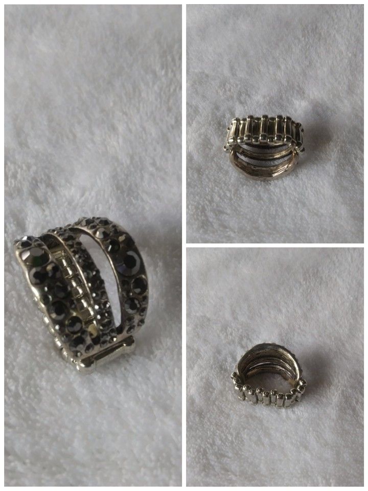 Eleven Fashion Stretch Rings