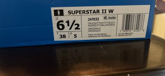 Women’s Adidas SUPERSTAR II