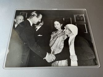 1973 Mother Teresa, Prince Philip  & Gandhi Original Press Photograph –