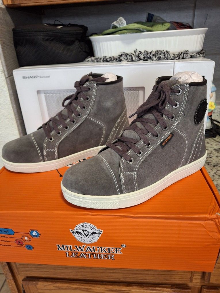 New Milwauke Leather Size 8.5