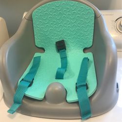 Kids Dinning Table Adjust Able Chair New $40 Obo