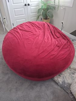 Brand new giant 6' bean bag retails for $250 on Amazon and selling it for $150