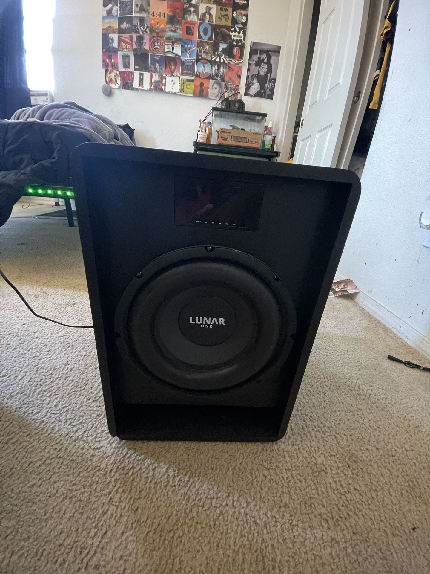 Surround Sound Lunar One Speaker