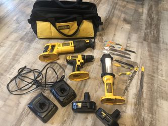 Dewalt 18v package deal 9 pieces + blades light drill saw charger battery bag tools set lot