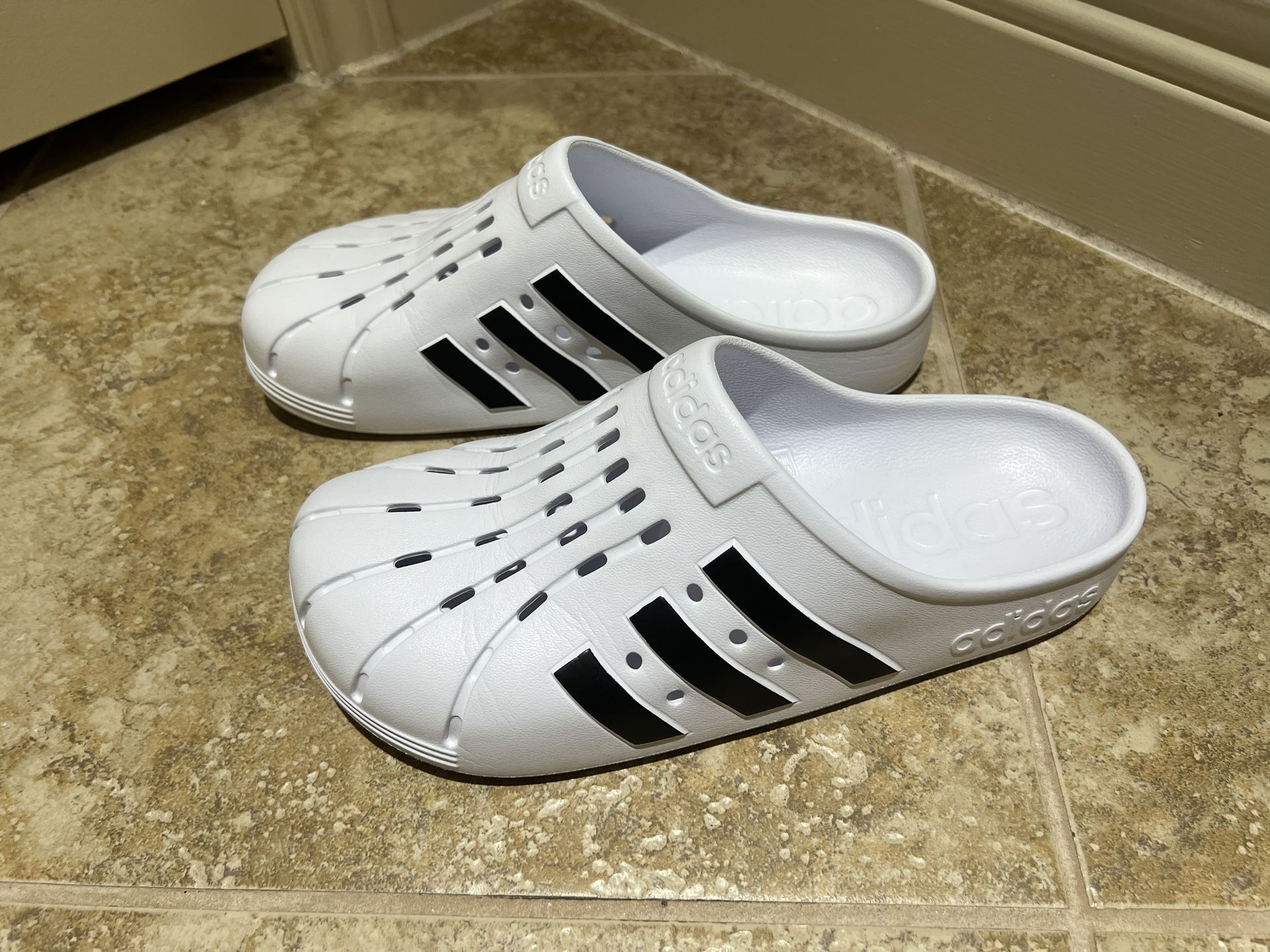 Men’s Adidas Shoes Size 11