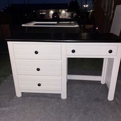 Snowfall white Vanity desk And Mirror