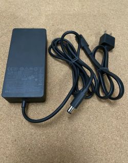 Genuine Microsoft AC Adapter 1749 15V Surface Pro 4