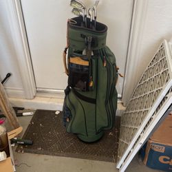 Golf Bag With 4 Clubs