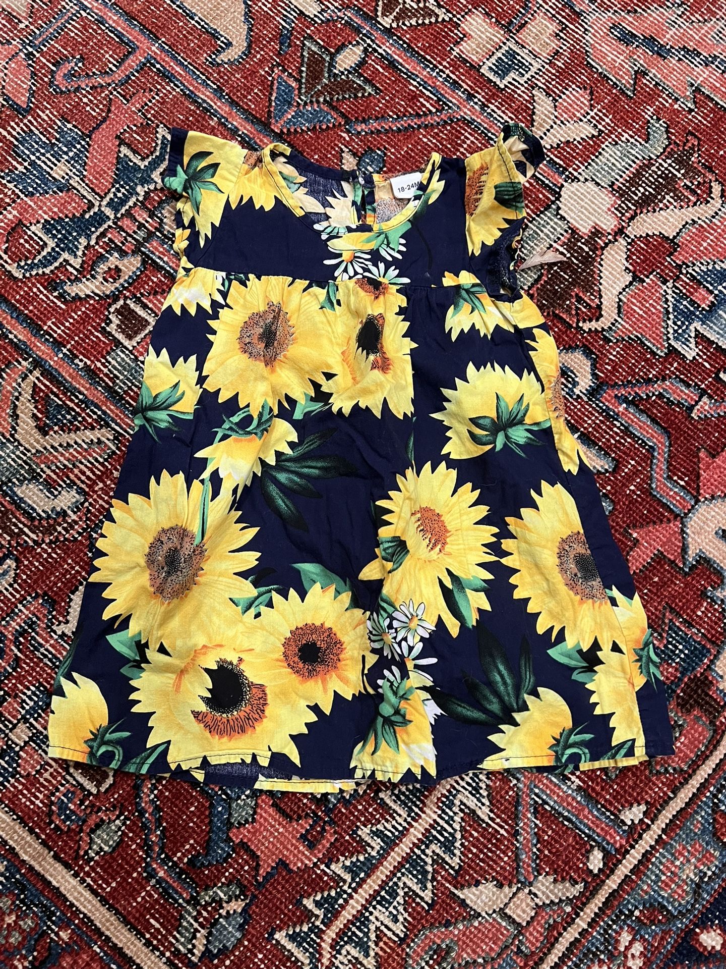 Girls cute sunflower dress, size 18-24 mths