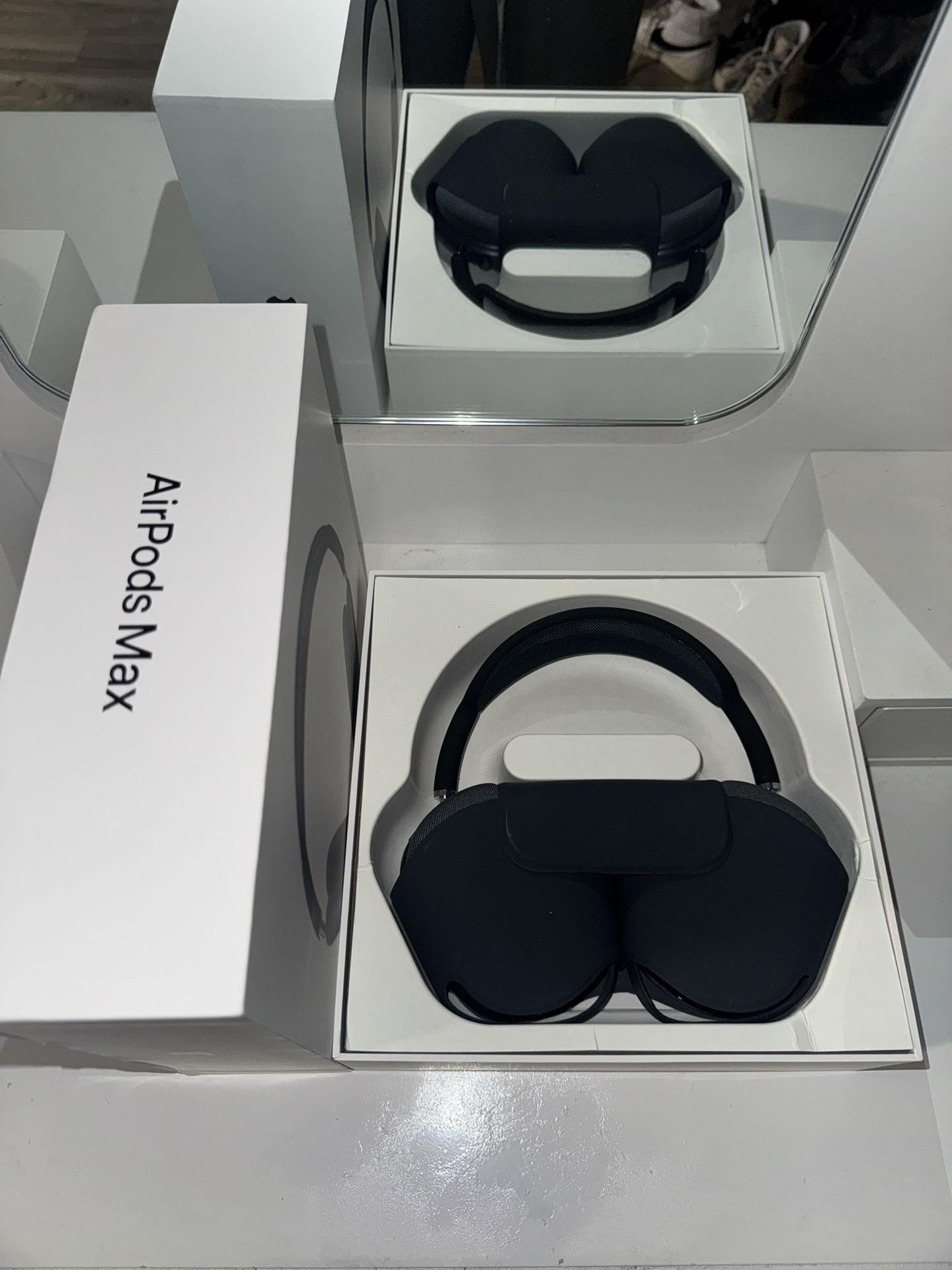 Apple AirPods Max (USB C),All Products : American Fashion Style Bags On Sale