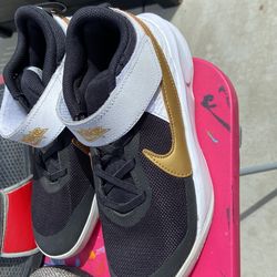 Shoes - Basketball Sz 3Y
