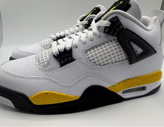 Air JORDAN 4 / White / Yellow/ Black Size 10.5