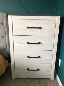 Chest and nightstand set