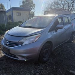 2015 Nissan Versa Note Part Out 0185