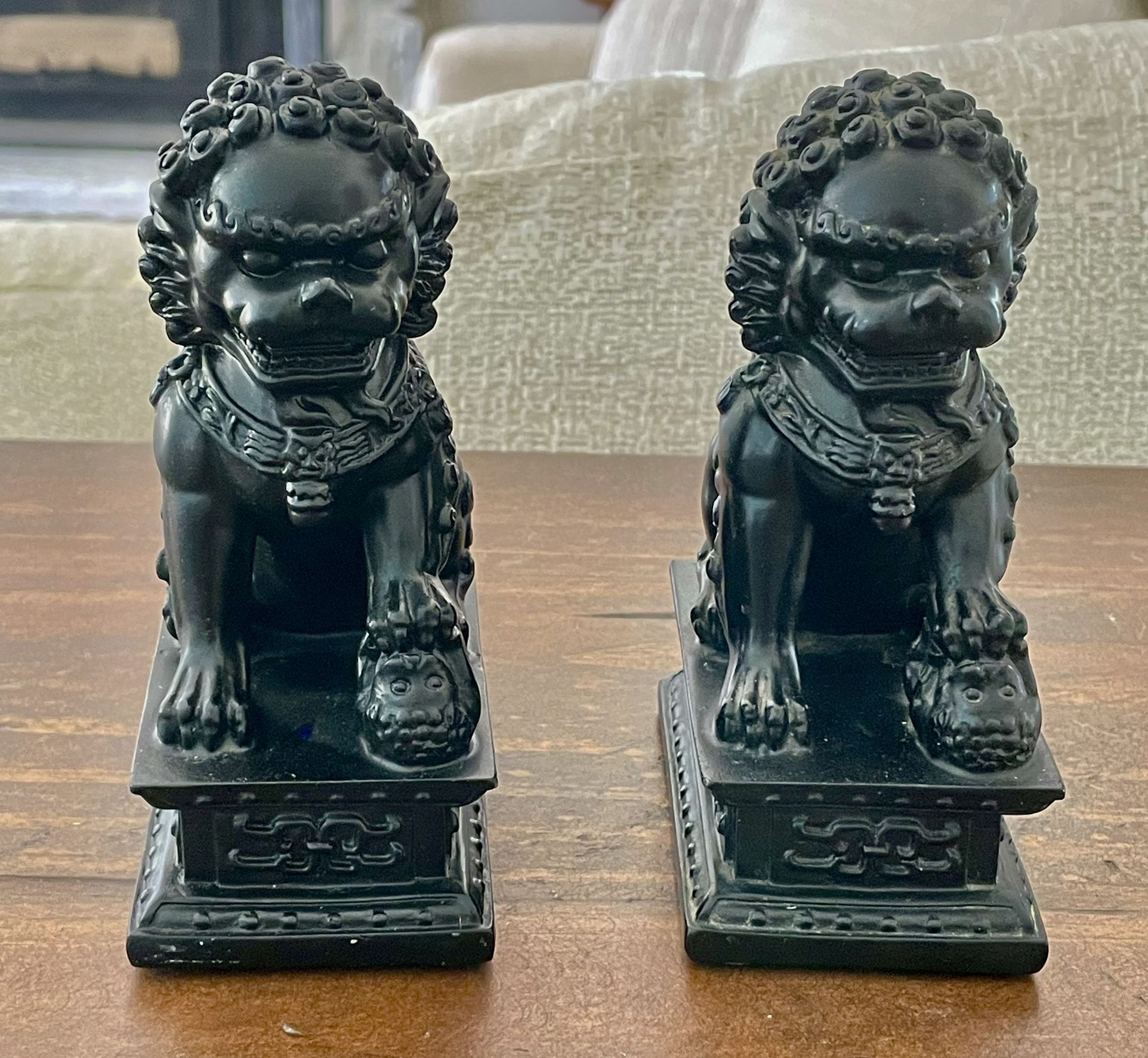 Vintage Chinese Black Foo/Fu Dog/ Lion Guardian Statue. Pair of 2.