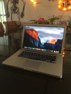 MacBook Pro i7 750gb HDD 8GB RAM