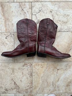 BOOTS size 10D - Excellent Condition!