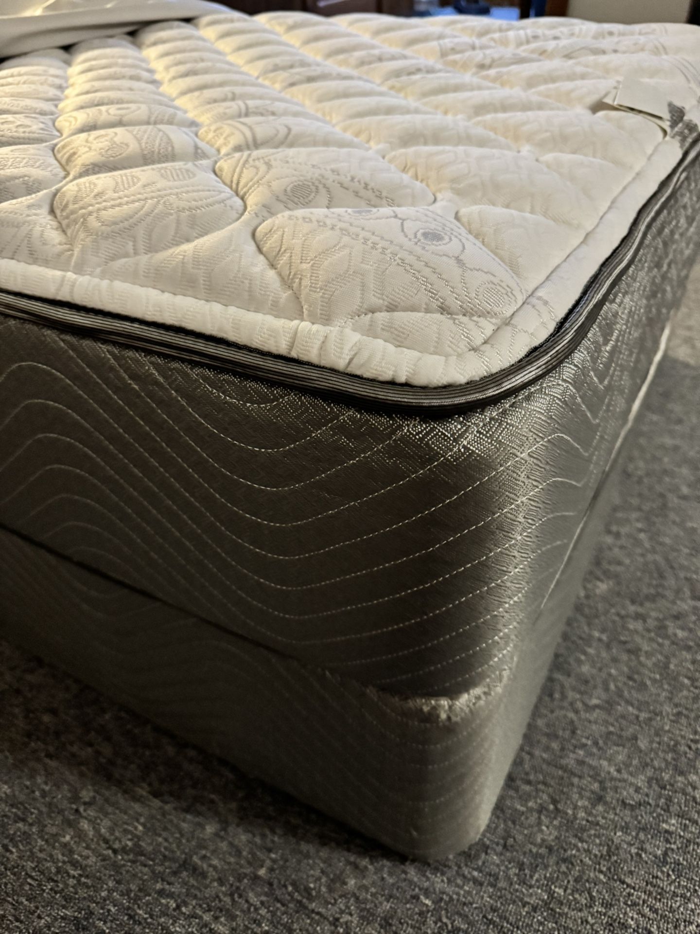 Twin Mattress + Mattress Cover + Bedding Set