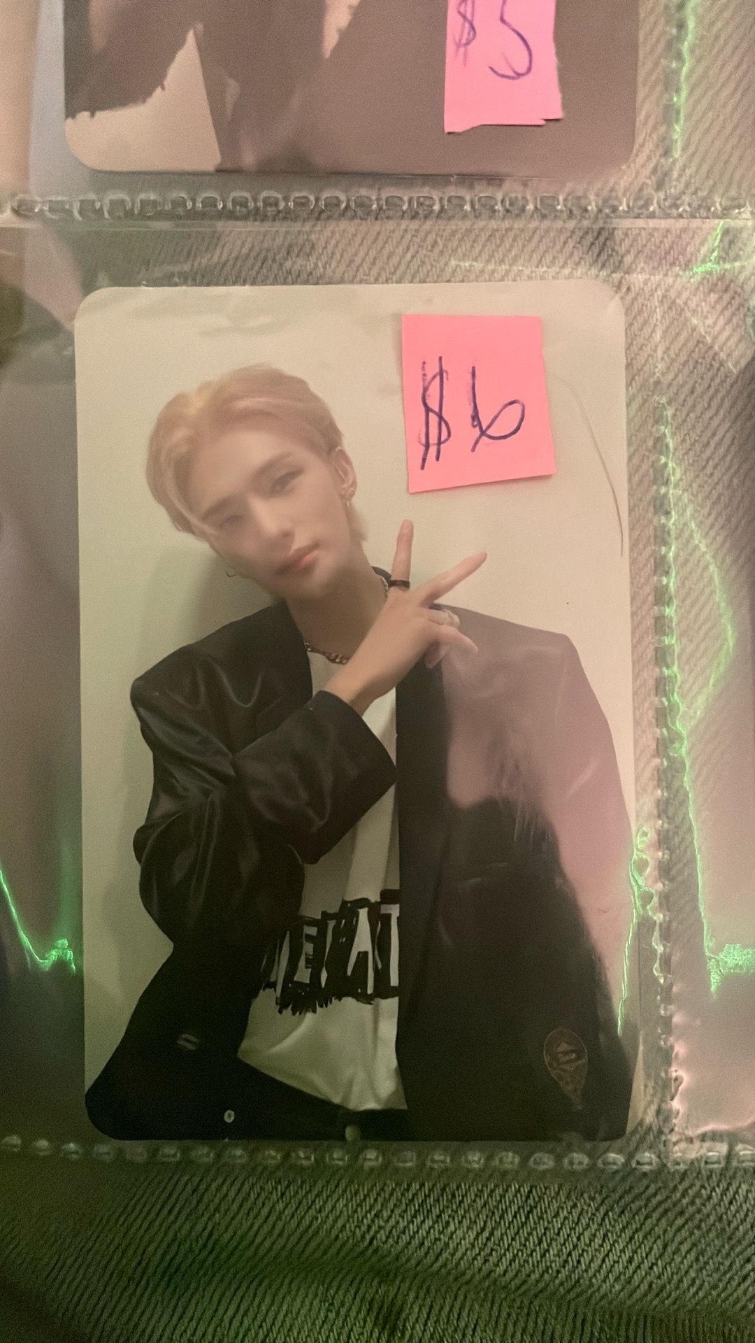 Stray kids hyunjin photocard