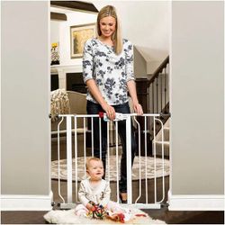 Regalo White Baby Gate! Brand New In Box!