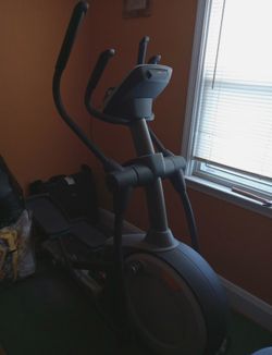 Nordictrack 20 inch stride elliptical