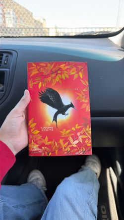 Catching Fire by Suzanne Collins Paperback