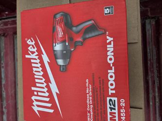 Milwaukee drill driver